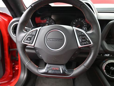 Used 2016 Chevrolet Camaro SS RWD image 11