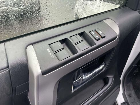 Used 2024 Toyota 4Runner SR5 Premium image 27