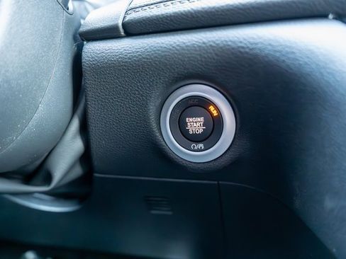 New 2026 Chrysler Pacifica Select image 25