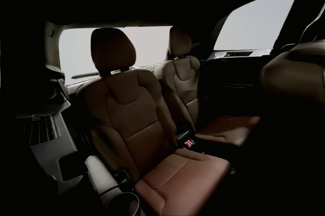 Certified 2024 Volvo XC90 B5 Plus w/ Protection Package AWD/4WD image 31