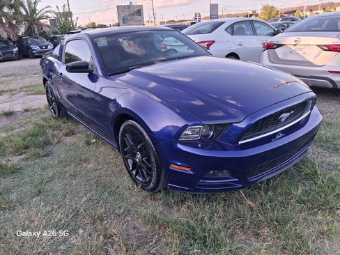 Used 2014 Ford Mustang Coupe w/ Equipment Group 102A RWD image 2