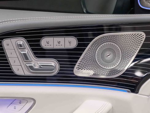 Certified 2023 Mercedes-Benz Maybach GLS 600 4MATIC image 28