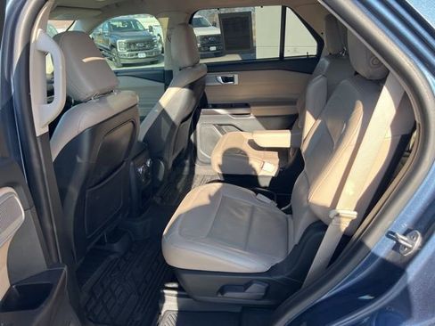 Used 2020 Ford Explorer Limited w/ Class III Trailer Tow Package image 14