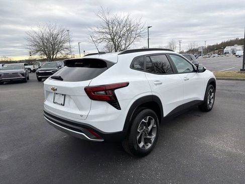 New 2026 Chevrolet Trax LT w/ Driver Confidence Package image 4