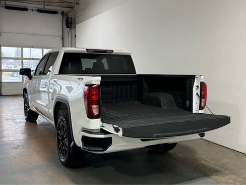 Used 2024 GMC Sierra 1500 Elevation w/ Max Trailering Package AWD/4WD image 4