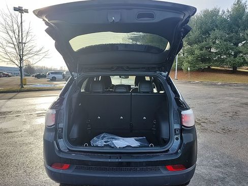 New 2026 Jeep Compass Limited image 15