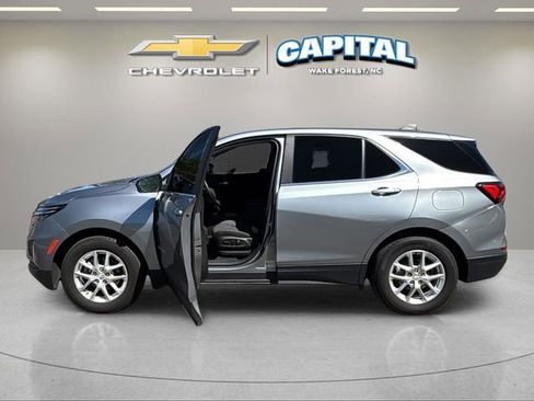 Used 2024 Chevrolet Equinox LT image 10