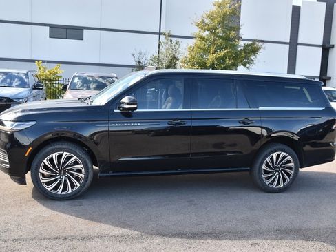 New 2025 Lincoln Navigator L Black Label image 11
