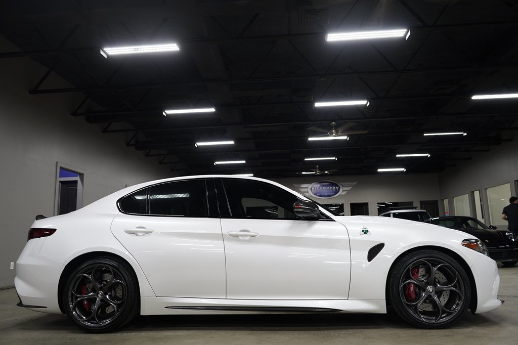 Used 2019 Alfa Romeo Giulia Quadrifoglio w/ Driver Assist Dynamic Package RWD image 6