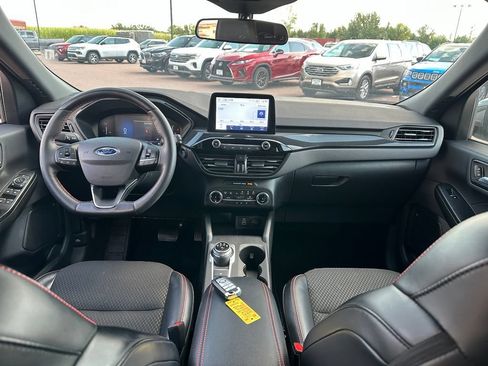 Used 2025 Ford Escape ST-Line Select AWD/4WD image 26