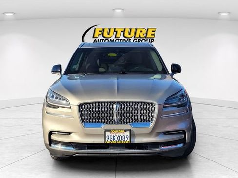 Certified 2023 Lincoln Aviator AWD w/ Premium Package image 4