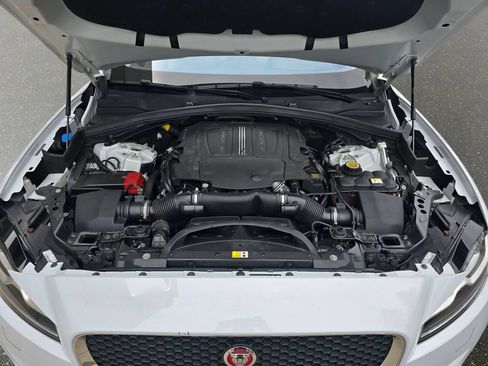 Used 2017 Jaguar F-PACE Prestige AWD/4WD image 35