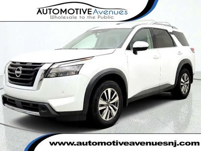 Used 2025 Nissan Pathfinder SL