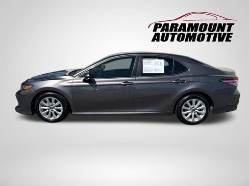 Used 2018 Toyota Camry LE FWD image 4