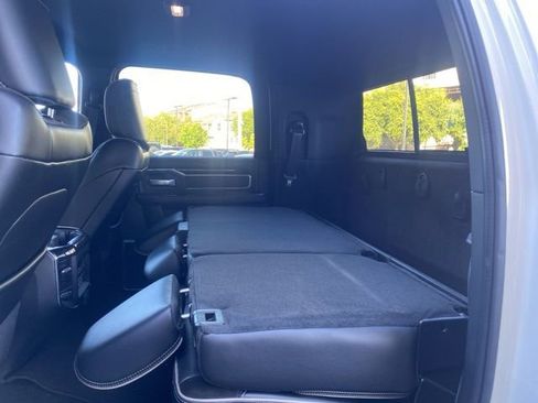 Used 2023 RAM 3500 Laramie AWD/4WD image 8