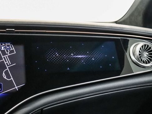 Certified 2023 Mercedes-Benz EQS 580 4MATIC SUV image 16