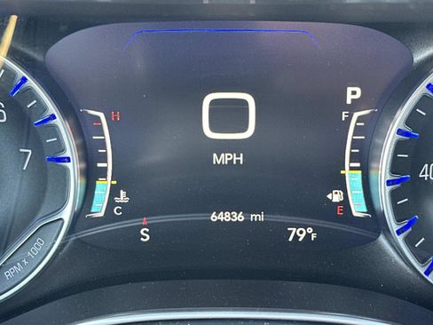 Used 2020 Chrysler Pacifica Limited w/ Advanced Safetytec Group FWD image 21