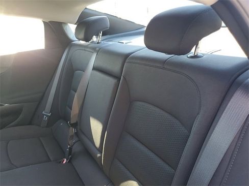 Used 2024 Chevrolet Malibu LT image 10