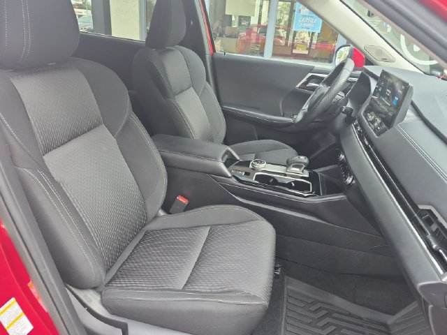 Used 2025 Mitsubishi Outlander ES FWD image 28