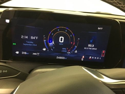 Used 2025 Chevrolet Traverse LT image 27