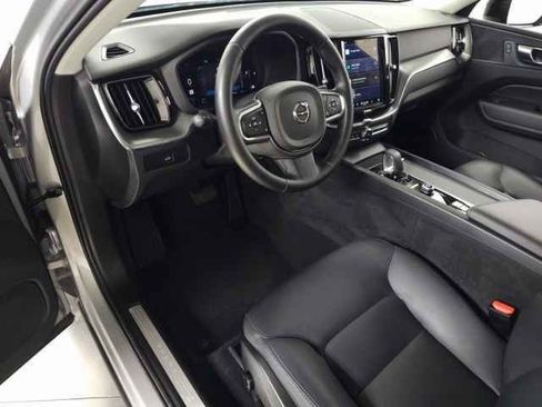 Used 2025 Volvo XC60 B5 Core w/ Protection Package Premier image 17