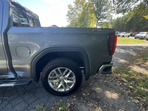 Used 2022 GMC Sierra 1500 SLT w/ SLT Premium Plus Package AWD/4WD image 5