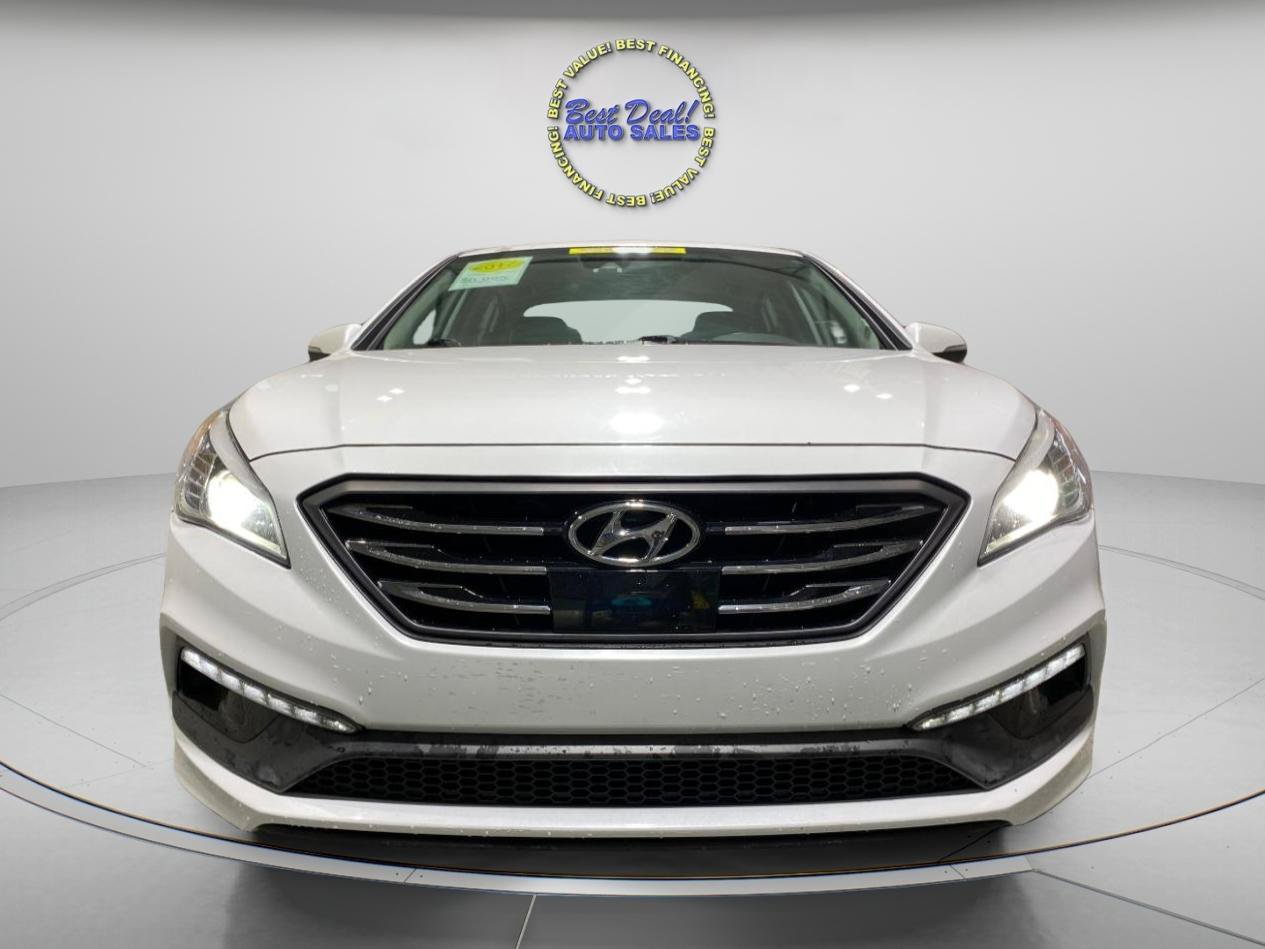 Used 2017 Hyundai Sonata Limited w/ Ultimate Package 04 FWD image 6
