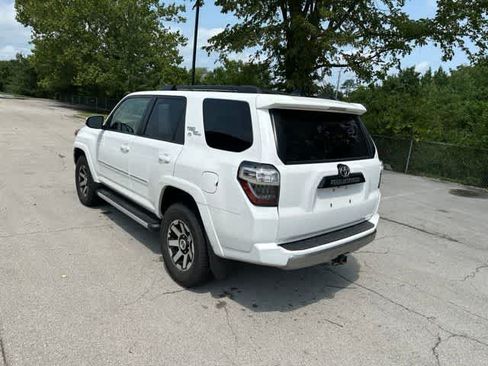 Used 2020 Toyota 4Runner TRD Off-Road Premium w/ Moonroof Package AWD/4WD image 15