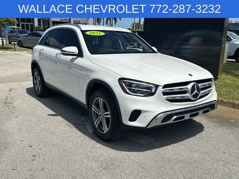 Used 2021 Mercedes-Benz GLC 300 image 4