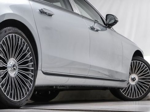 Used 2024 Mercedes-Benz Maybach S 580 4MATIC image 22