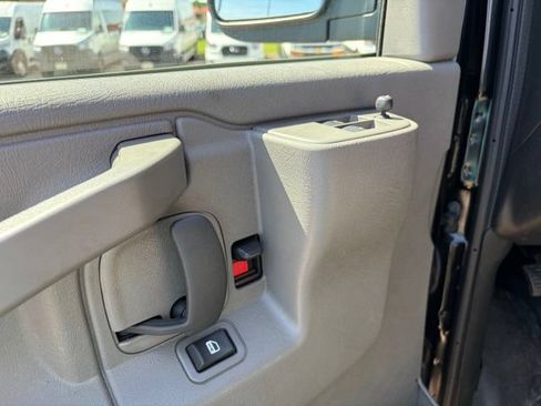 Used 2025 Chevrolet Express 3500 LS RWD image 11
