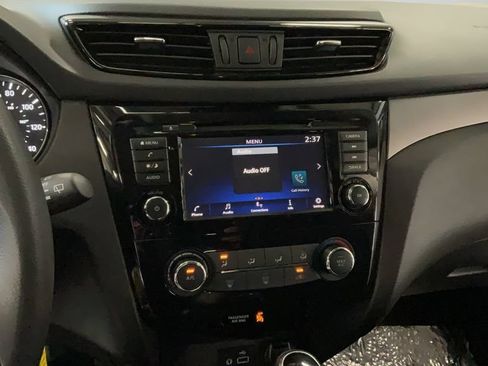 Used 2020 Nissan Rogue Sport S FWD image 36
