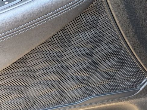 Used 2019 Hyundai Santa Fe SEL image 10