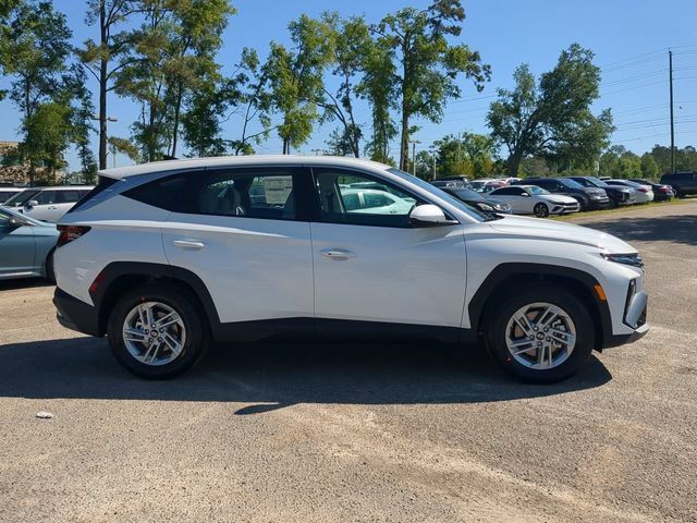 New 2025 Hyundai Tucson SE FWD image 4