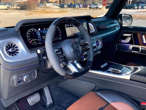 Certified 2025 Mercedes-Benz G 63 AMG 4MATIC image 18