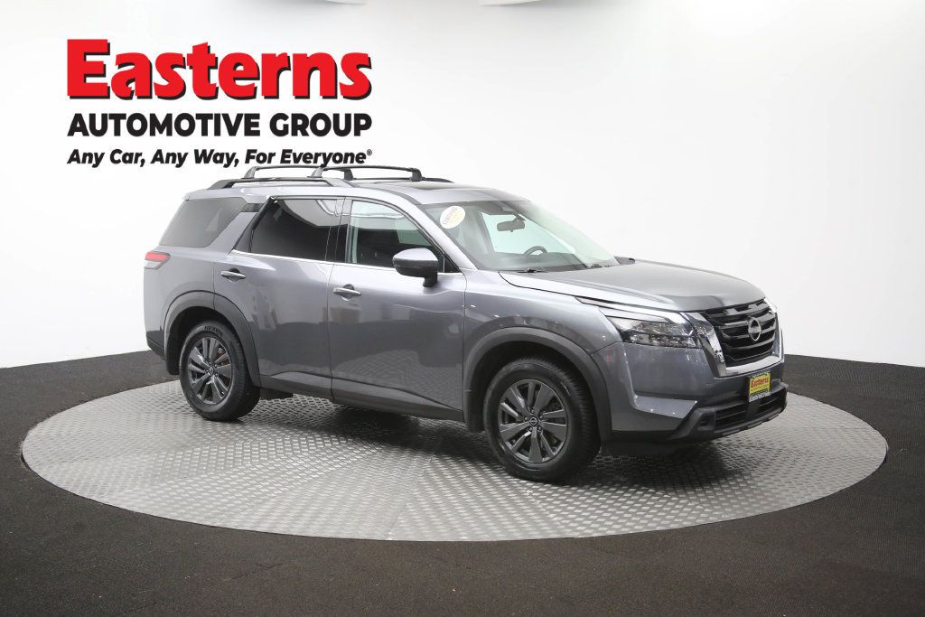 Used 2023 Nissan Pathfinder SV w/ SV Premium Package AWD/4WD image 54