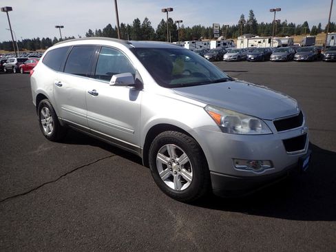 Used 2012 Chevrolet Traverse LT image 7