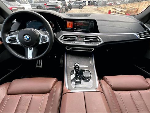 Used 2022 BMW X5 sDrive40i w/ M Sport Package image 18