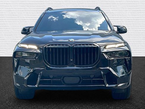 Used 2023 BMW X7 xDrive40i w/ M Sport Package AWD/4WD image 2