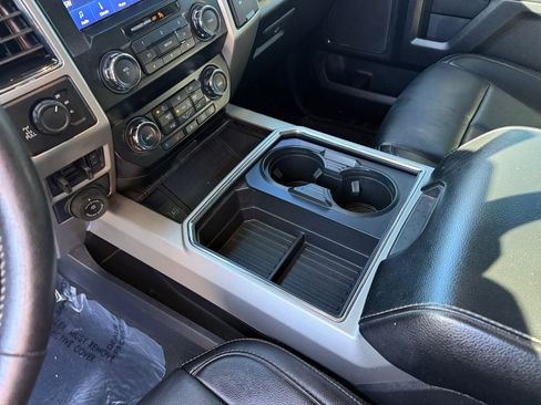 Used 2021 Ford F350 Lariat image 13