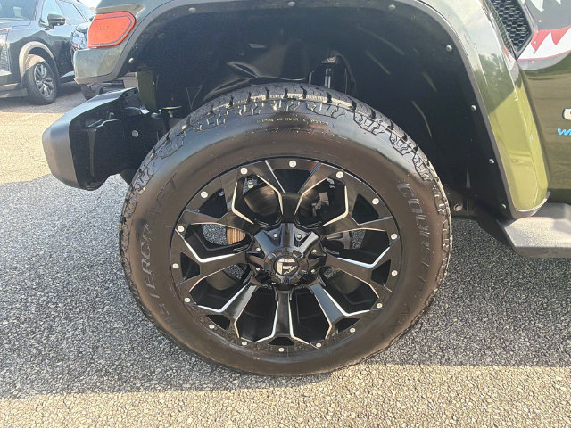 Used 2021 Jeep Wrangler Unlimited Sahara w/ Cold Weather Group AWD/4WD image 11