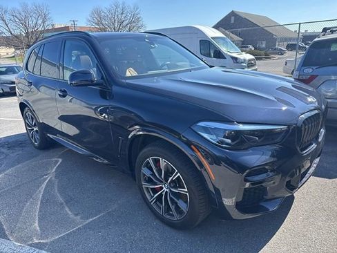 Certified 2023 BMW X5 xDrive40i w/ M Sport Package image 3
