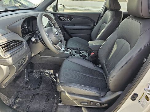 Certified 2025 Subaru Forester Limited image 25