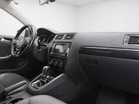Used 2017 Volkswagen Jetta SEL image 35