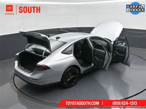 Used 2025 Honda Accord SE image 45