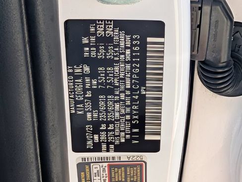Used 2023 Kia Sorento S FWD image 33
