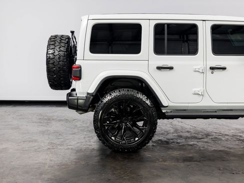 Used 2024 Jeep Wrangler Sahara w/ Technology Group AWD/4WD image 24