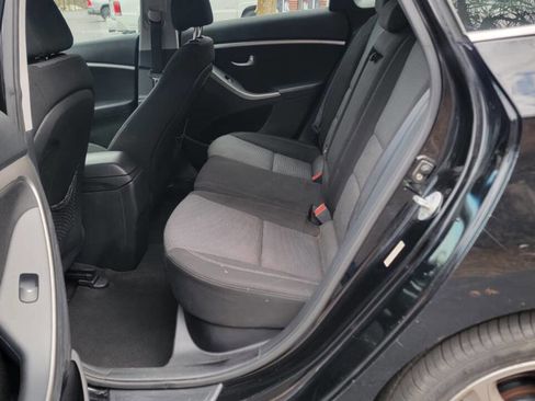 Used 2013 Hyundai Elantra GT w/ Touch & Go Pkg image 6