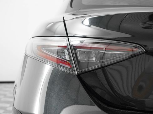 New 2025 Alfa Romeo Giulia w/ Driving Assist Package image 19