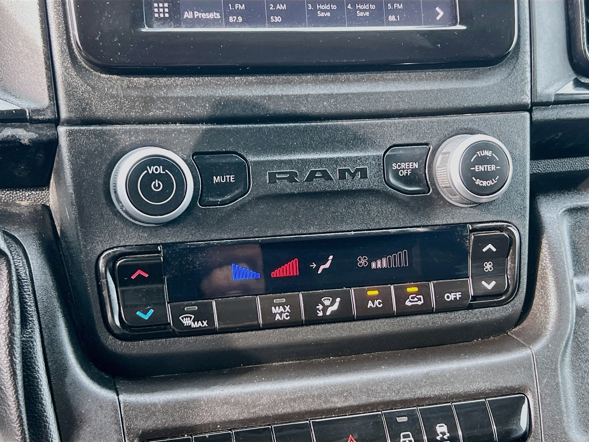 Used 2022 RAM ProMaster 2500 FWD image 25
